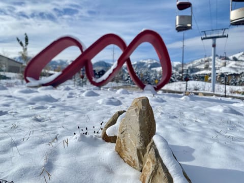 LOCATED IN THE CANYONS VILLAGE  JUST STEPS AWAY FROM LIFTS, SHOPS, & EATERIES