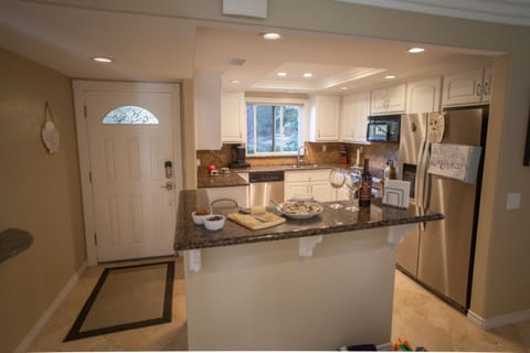 Kitchen with Island for serving
