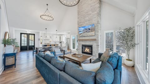 Large Open Main Level