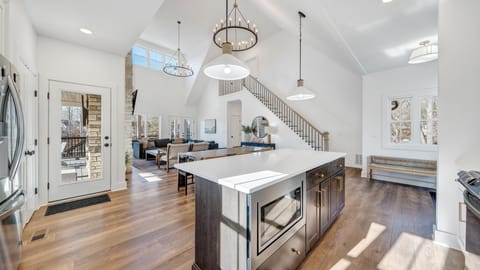 Open Vaulted Main Level