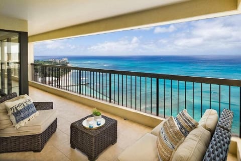 Stunning Panoramic Ocean Views!
