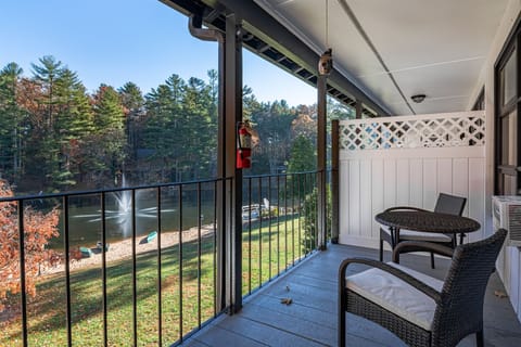 Private Deck overlooking Jordan Lake