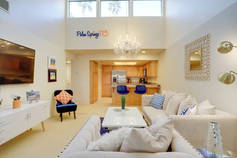 Living Room | Smart TV