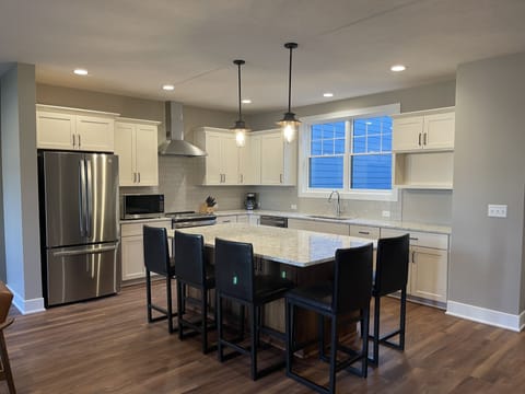Kitchen with large island
