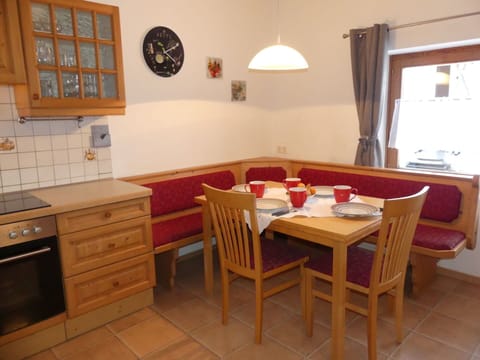 Table, Furniture, Property, Cabinetry, Window, Wood, Chair, Interior Design, Building, Lighting