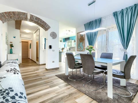 Furniture, Building, Table, Chair, Plant, Azure, Houseplant, Wood, Couch, Interior Design