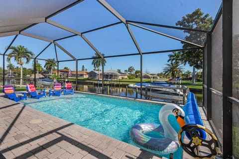 Heated pool vacation rental in Cape Coral, Florida