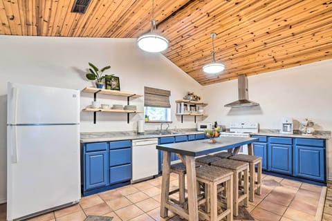 Kitchen | Cooking Basics | Drip Coffee Maker