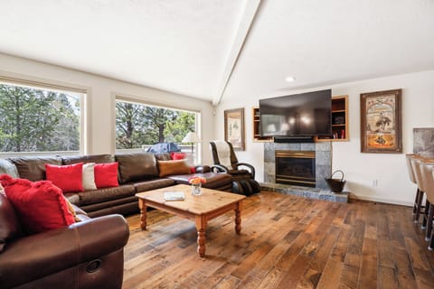 03-Living Area