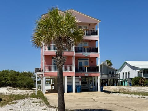 Welcome to Paradise West!  We are on the left side of this duplex.