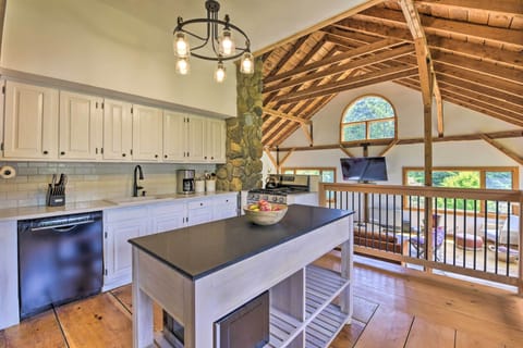 Kitchen | Fully Equipped | Cooking Basics