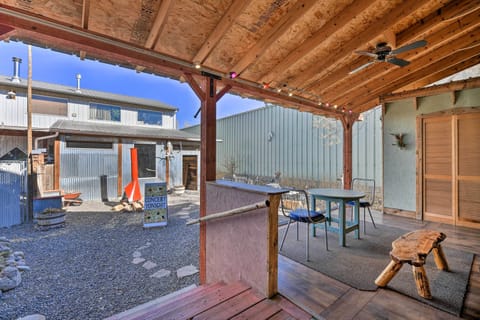 Covered Porch | Shared Patio