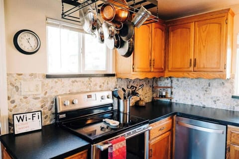 Electric Range and dishwasher for easy clean up