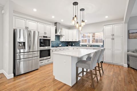 Say hello to this brand new gourmet kitchen! Stocked with all the basics for cooking and food preparation (see “The Space” for details).