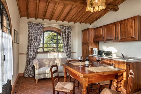 agriturismo-la-papessa-chianti-san-donato-farmhouse-melograno-living-room