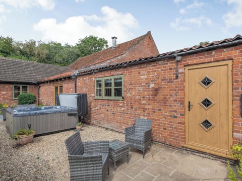 Outdoor area | The Barn - High House Barns, Foulsham, near Reepham