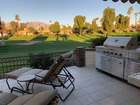 Built-in KitchenAid BBQ