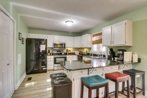 Kitchen | Cooking Basics | Bar Seating | Drip & Keurig Coffee Makers