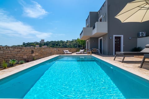 Swimming pool area of Cozy studio guest house,Fantastic views,Privacy,Private pool,Near tavern,Maroulas,Rethymno