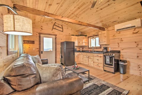 Living Area | Free WiFi