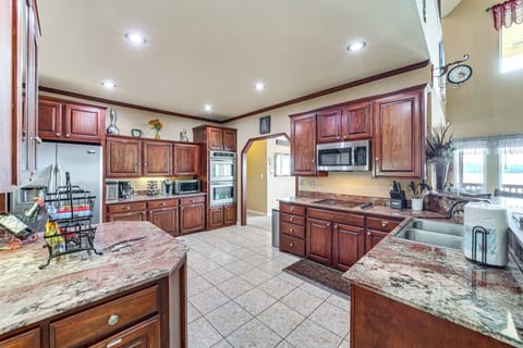 Kitchen | Keurig Coffee Maker