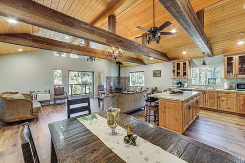 Pine Mountain Club Vacation Rental | 3BR | 3.5BA | 2 Stories | Stairs Required
