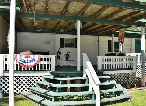 ENTRANCE TO LARGE FRONT PORCH