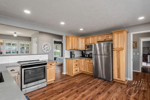 Kitchen w keurig, coffee pot, toaster oven, insta pot, blender, crock pot, etc
