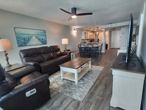 Living/Dining area look back from sliding glass door