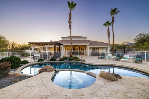 Welcome to Paradise Heights Retreat!