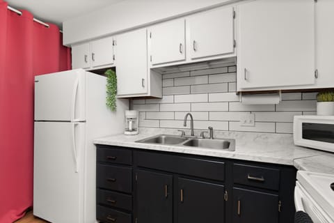 Coffee, creamer and sugar provided.