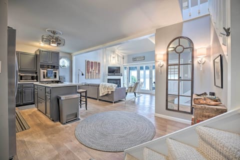 Main Entry | 1st Floor | Central Heating