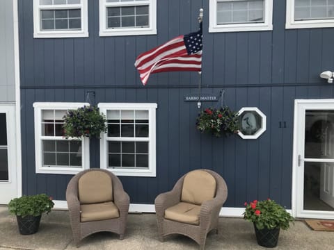 Welcome to Catalina Drive, where the row of boathouses sit on top of Lake Erie!