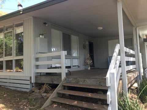 Front Entry/ Deck