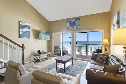 22-Crystal-Sands-304B-Living