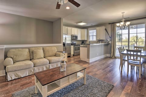 Living Room | Smart TV | Central A/C