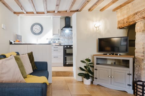 Cobblers Cottage Living Room - StayCotswold