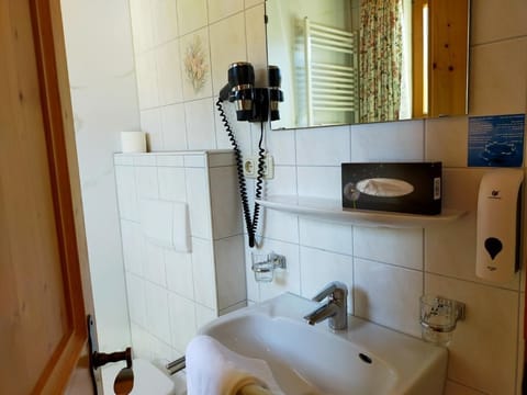 Double room - Pension Edelweiss Bischof KG Bed and Breakfast in Fontanella