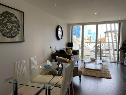 Living Room / Lounge
