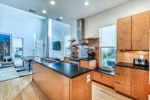 1st Floor Full Kitchen is well stocked for meal prep