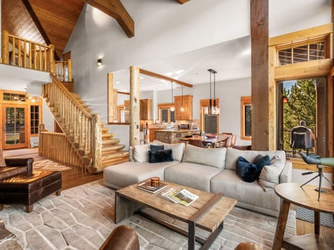 Living Room w. Private Deck and Fireplace