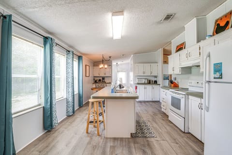 Kitchen | Fully Equipped | Coffee Grinder