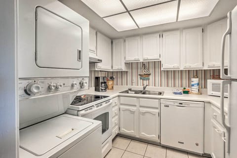 Fully Equipped Kitchen | Blender