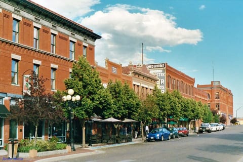 Downtown Pueblo (source: https://www.uncovercolorado.com/)