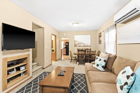 Free Wi-Fi, Roku provided in guest mode, or rent some movies 🍿 