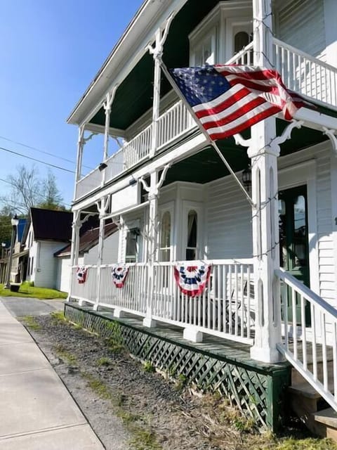 Easy access on RT 100 in the village