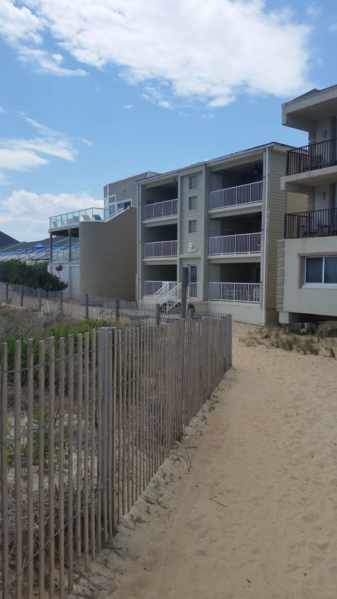 Bottom Left Condo