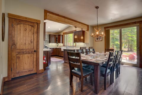 Dinning table with 8 chairs