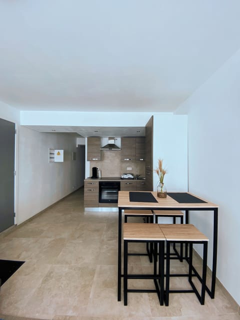 superb apartment in the center of Gosselies Apartment in Charleroi