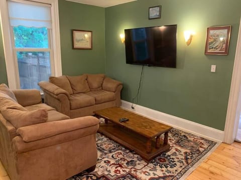 TV has Roku guest mode for your streaming pleasure!